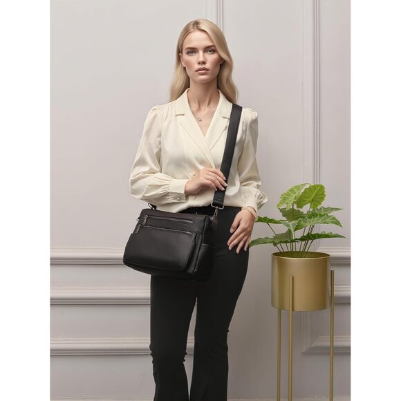 Elegant Vegan Leather Crossbody Bag for Women - Stylish & Functional Design - Picture 3 of 7